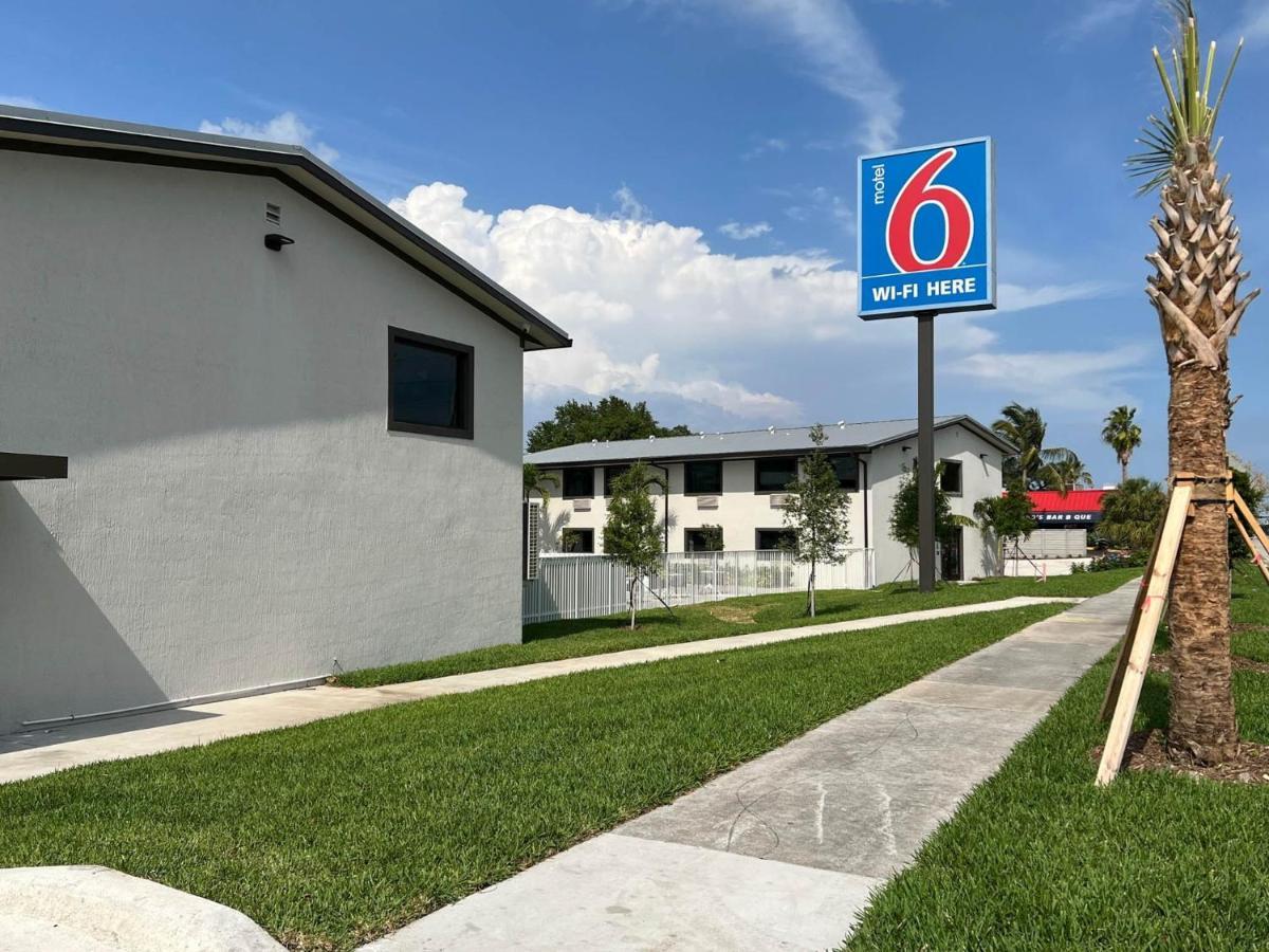 Motel 6-Fort Lauderdale, Fl المظهر الخارجي الصورة